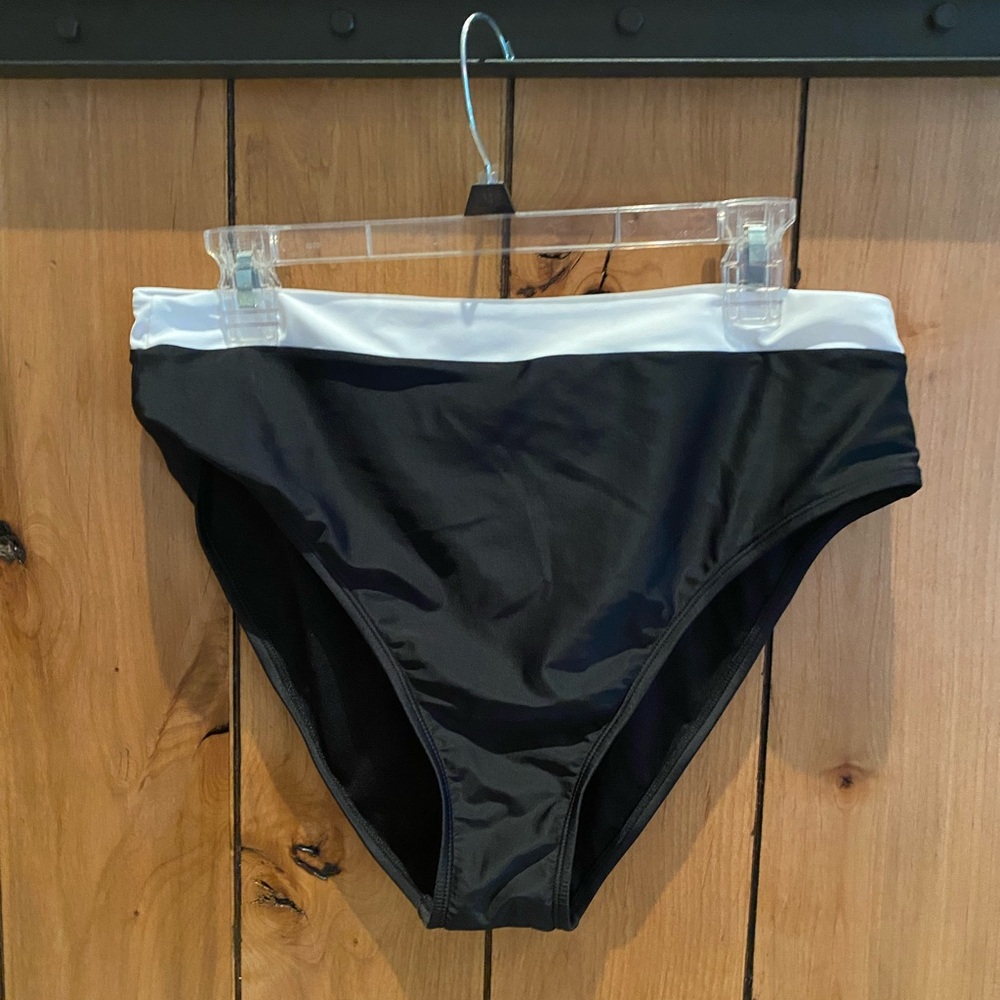 XL Tummy Tuck Black and White Bikini Bottom